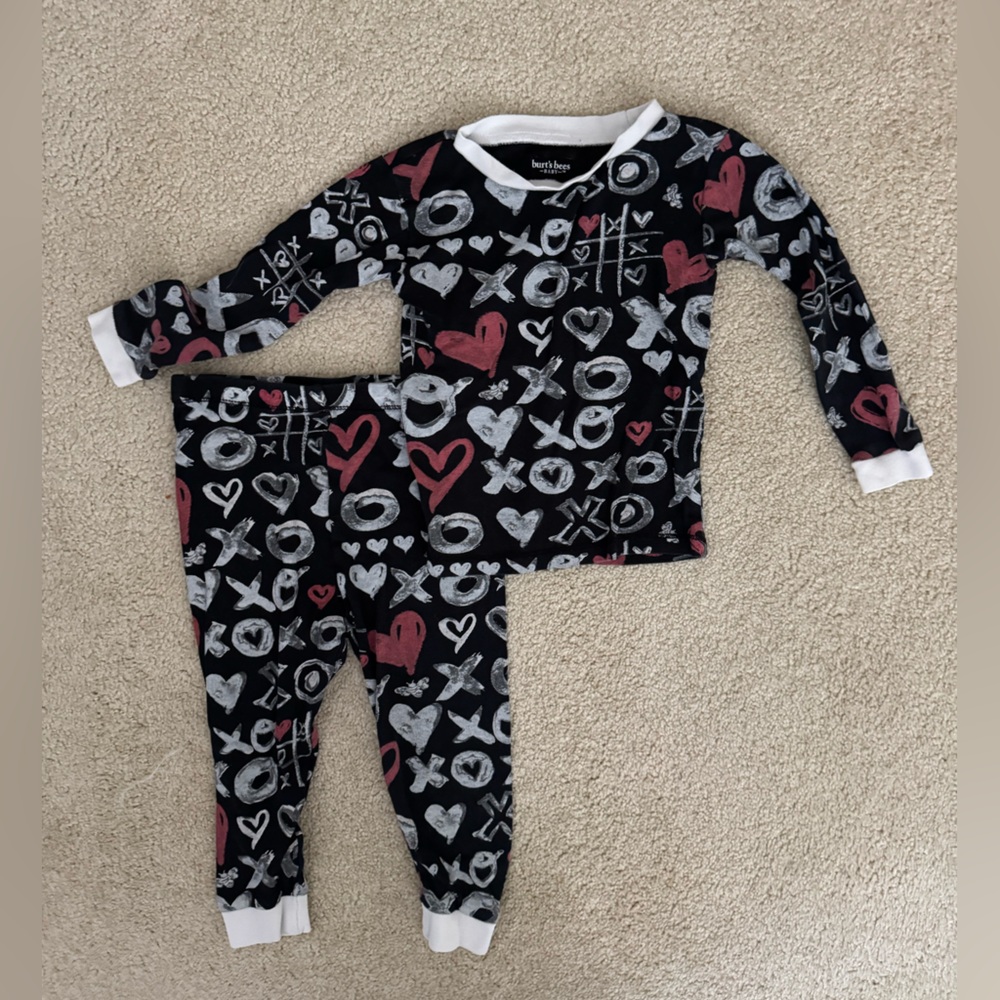 Burt’s Bees Valentine Pajamas